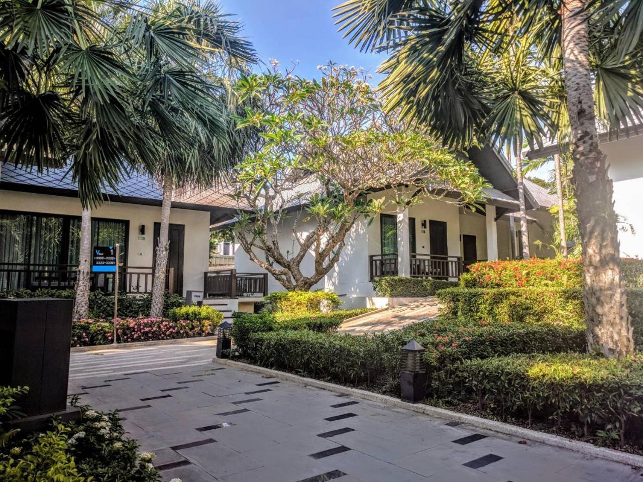 Long Beach Garden Hotel & Pavilions Pattaya Extérieur photo