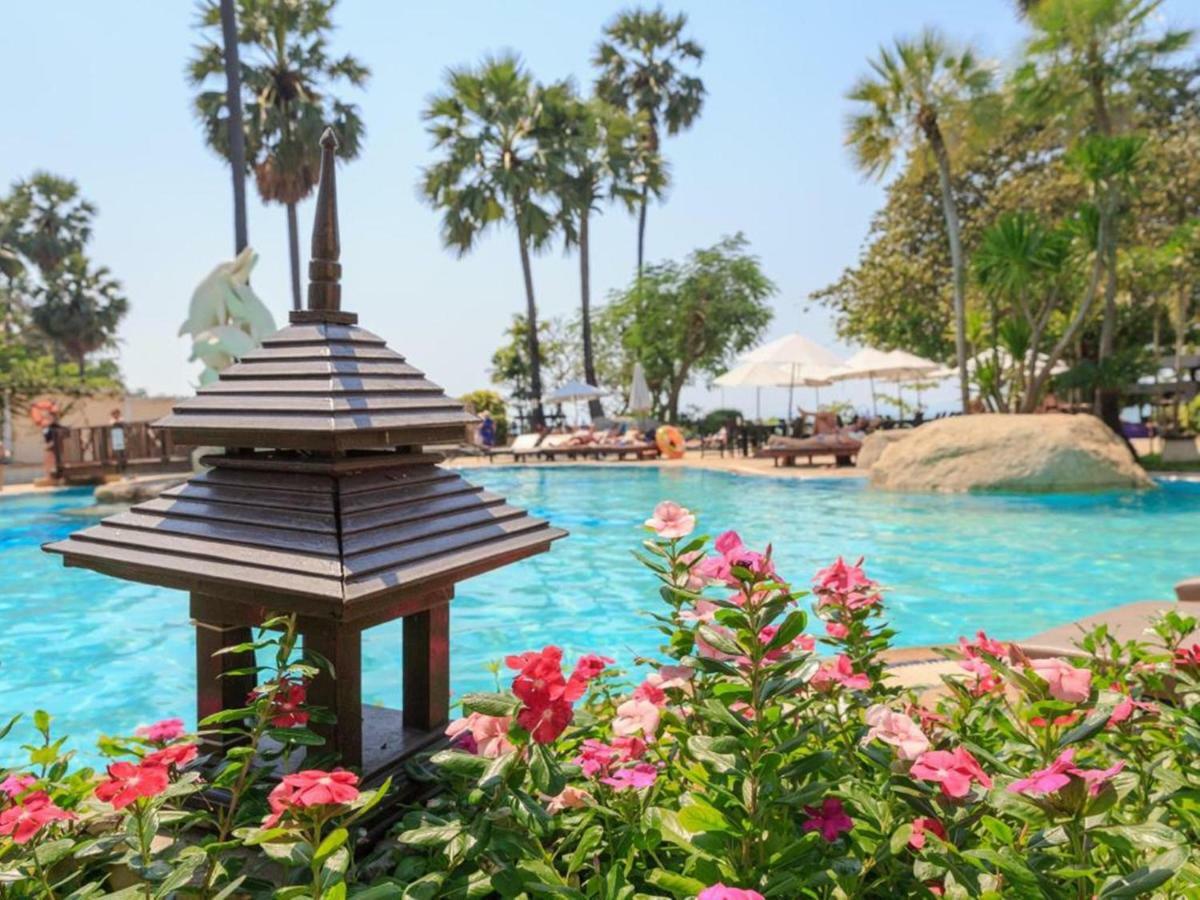 Long Beach Garden Hotel & Pavilions Pattaya Extérieur photo