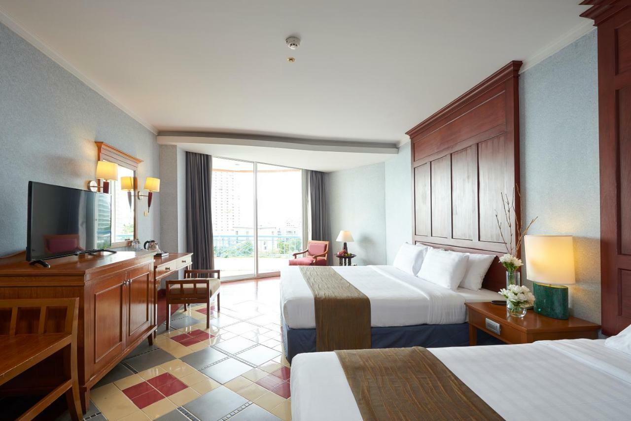 Long Beach Garden Hotel & Pavilions Pattaya Extérieur photo