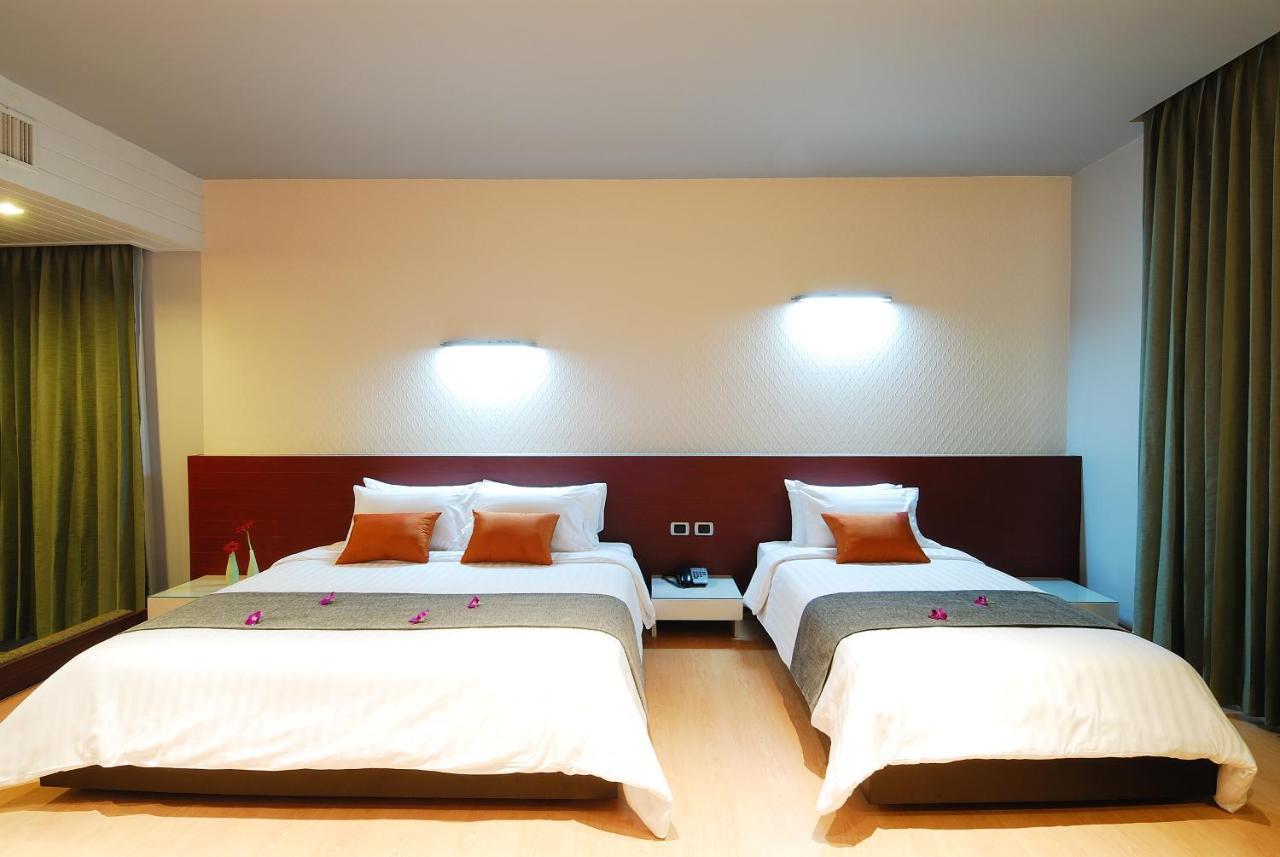 Long Beach Garden Hotel & Pavilions Pattaya Extérieur photo